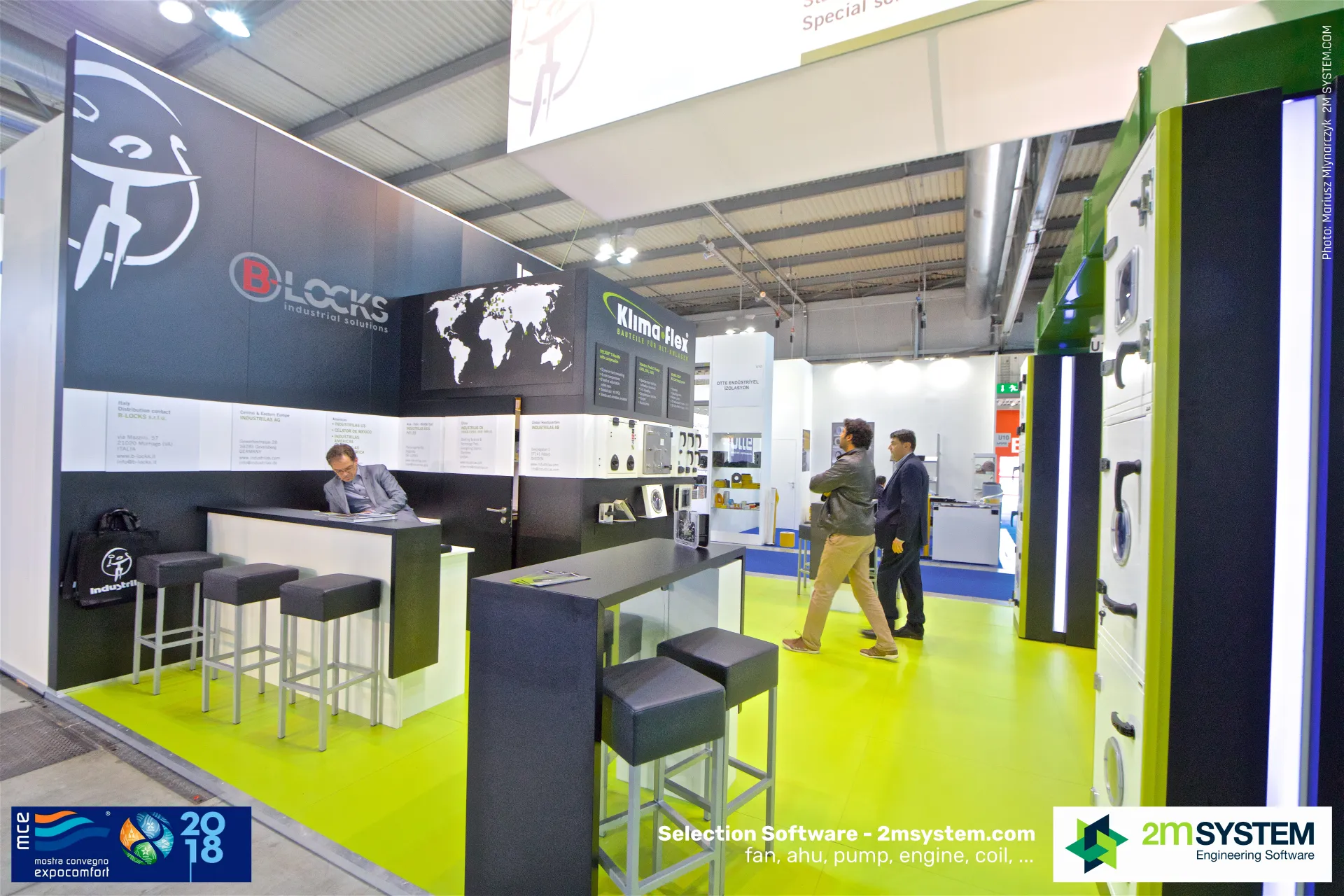 B-Locks wall with distribution contacts and bar seating at Industrilås at MCE 2018