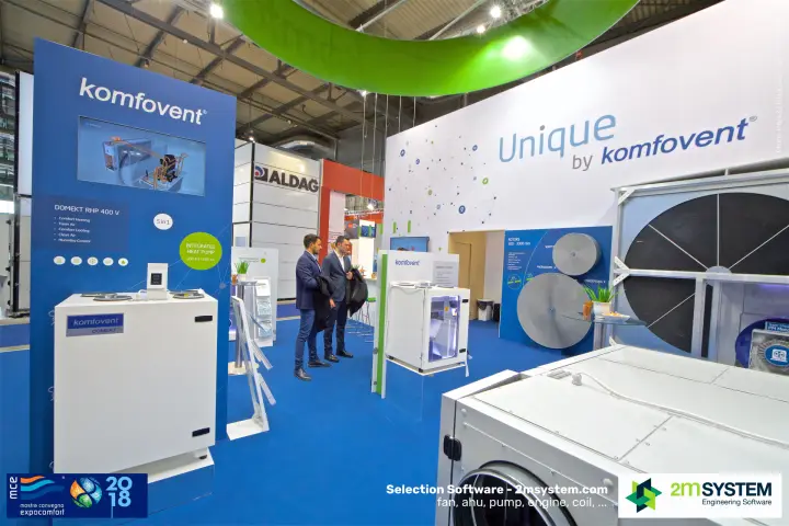 Komfovent Domekt RHP 400 V with integrated heat pump on a blue display column