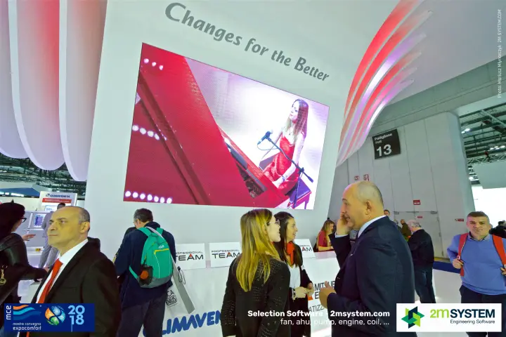 Mitsubishi Electric LED wall showing the pianist under the brand slogan at MCE 2018