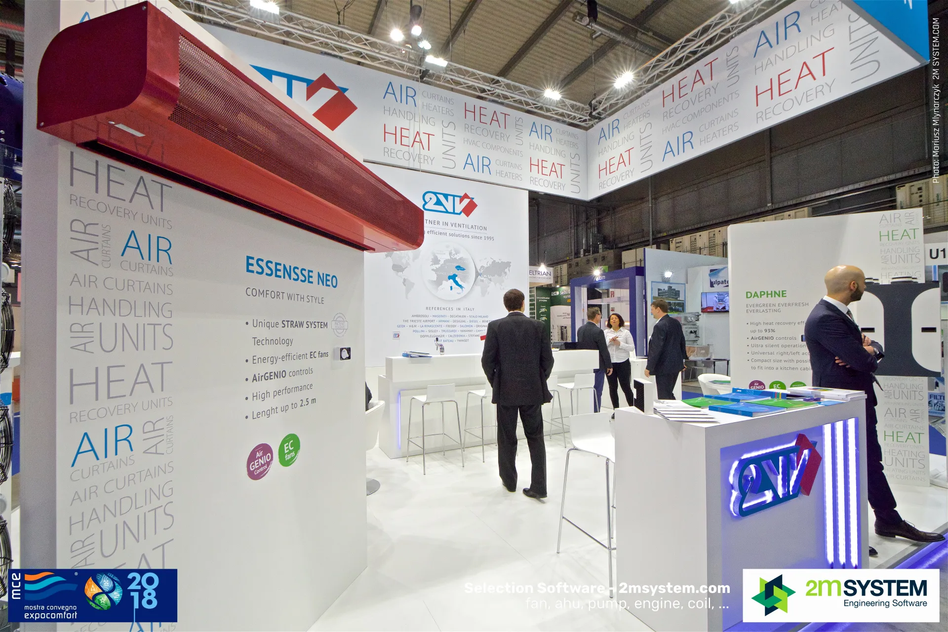 Red Essensse Neo air curtain mounted above its 2VV product panel at MCE 2018