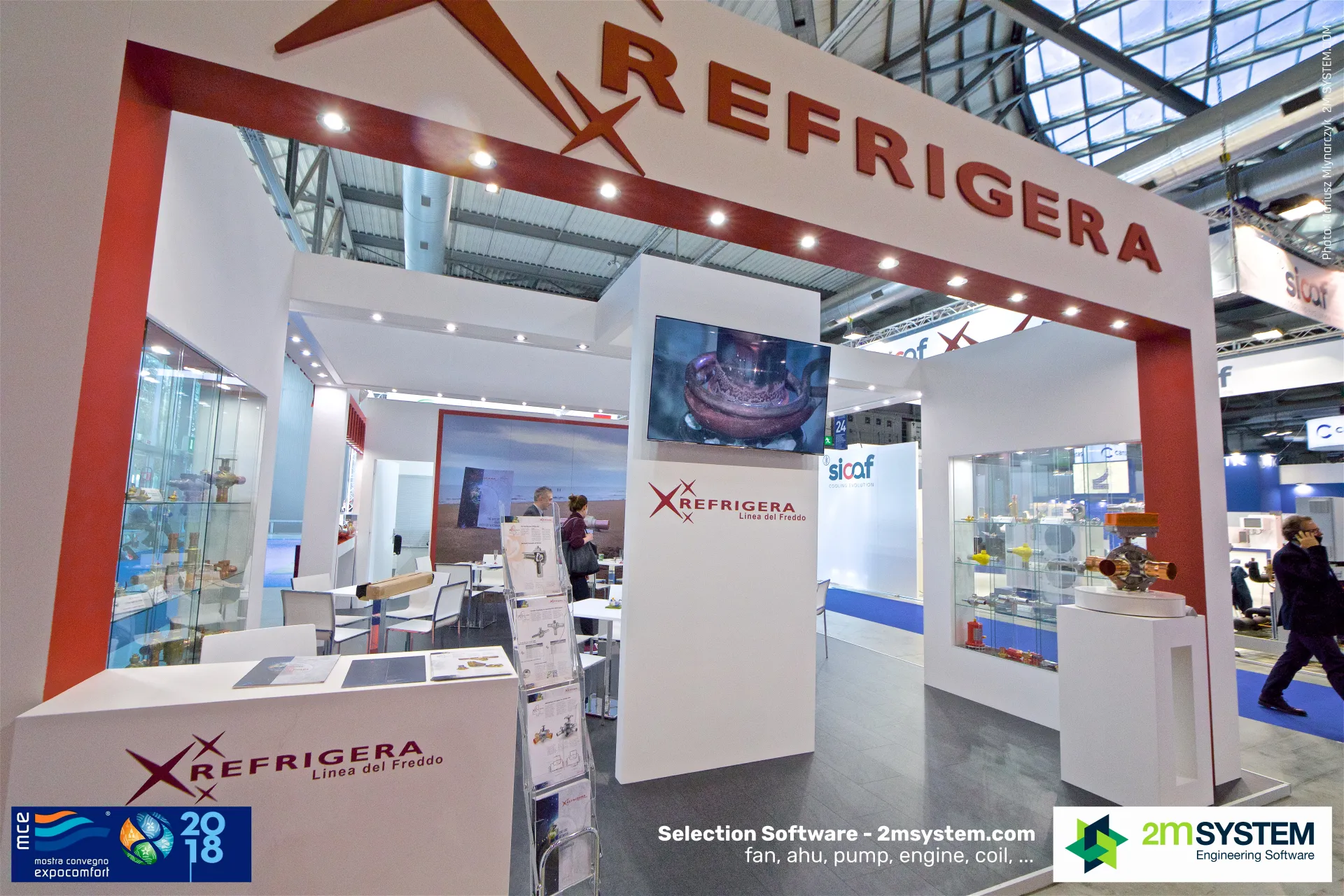 Refrigera 'Linea del Freddo' stand entrance with screen and showcases at MCE 2018