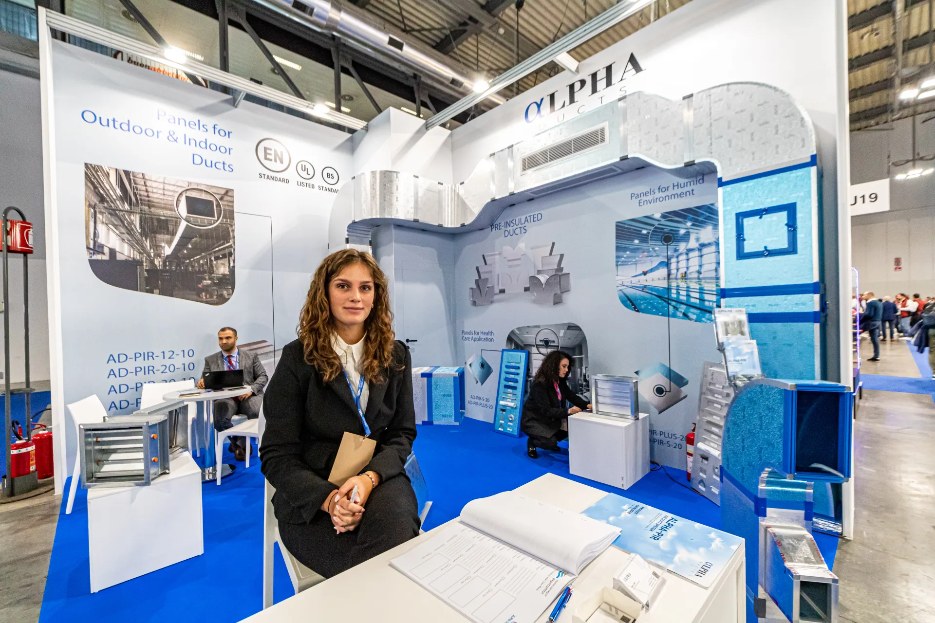 Alpha Ducts stand with pre-insulated duct arch and sectioned samples at MCE 2024