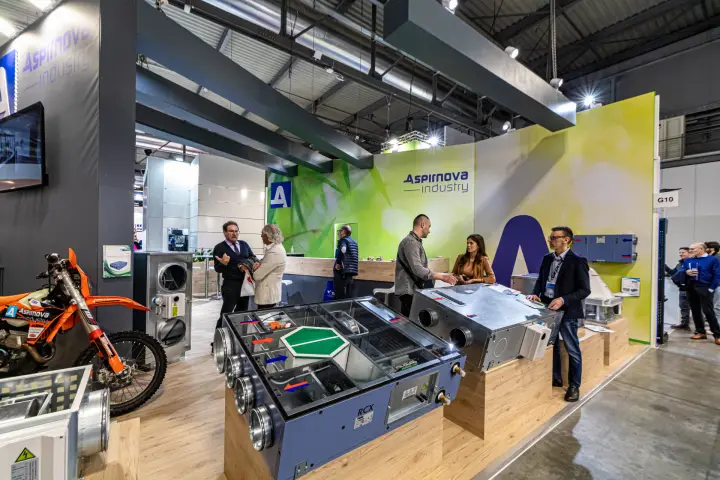 Aspirnova Industry RCX unit with a glass top showing its heat exchanger at MCE 2024
