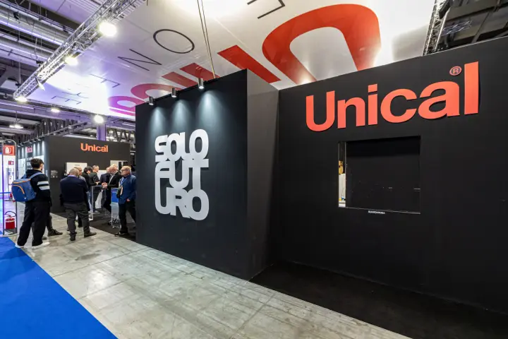 Black Unical wall with Solo Futuro lettering beside the cloakroom