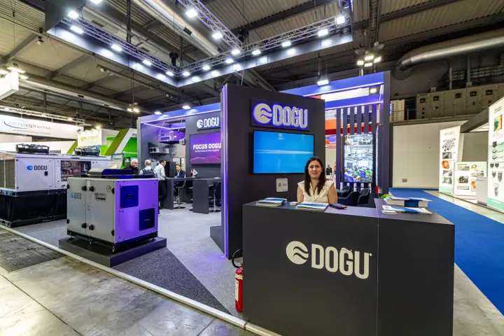 Doğu reception desk with rooftop unit, AHU and 'Focus Dogu' screen behind at MCE 2024