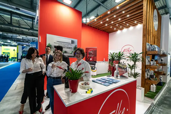 Elke stand with red counter, POLAR-40 sign and HVAC maintenance products at MCE 2024