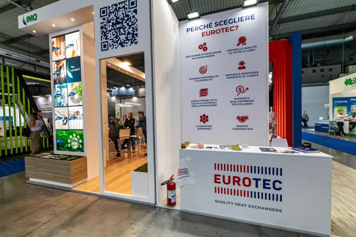 Eurotec stand asking 'Perché scegliere Eurotec?' next to the IMQ stand