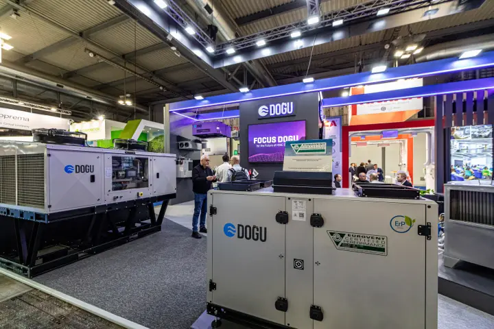 Eurovent-certified Doğu air handling unit and rooftop unit at the stand front at MCE 2024