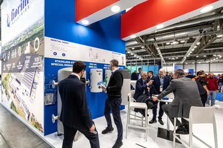 Fiorini inertial tanks and VKX-HC stainless steel cylinders at MCE 2024