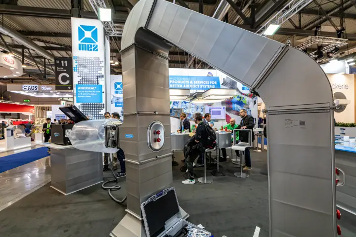 Galvanised duct arch with access door on the MEZ-Technik stand at MCE 2024