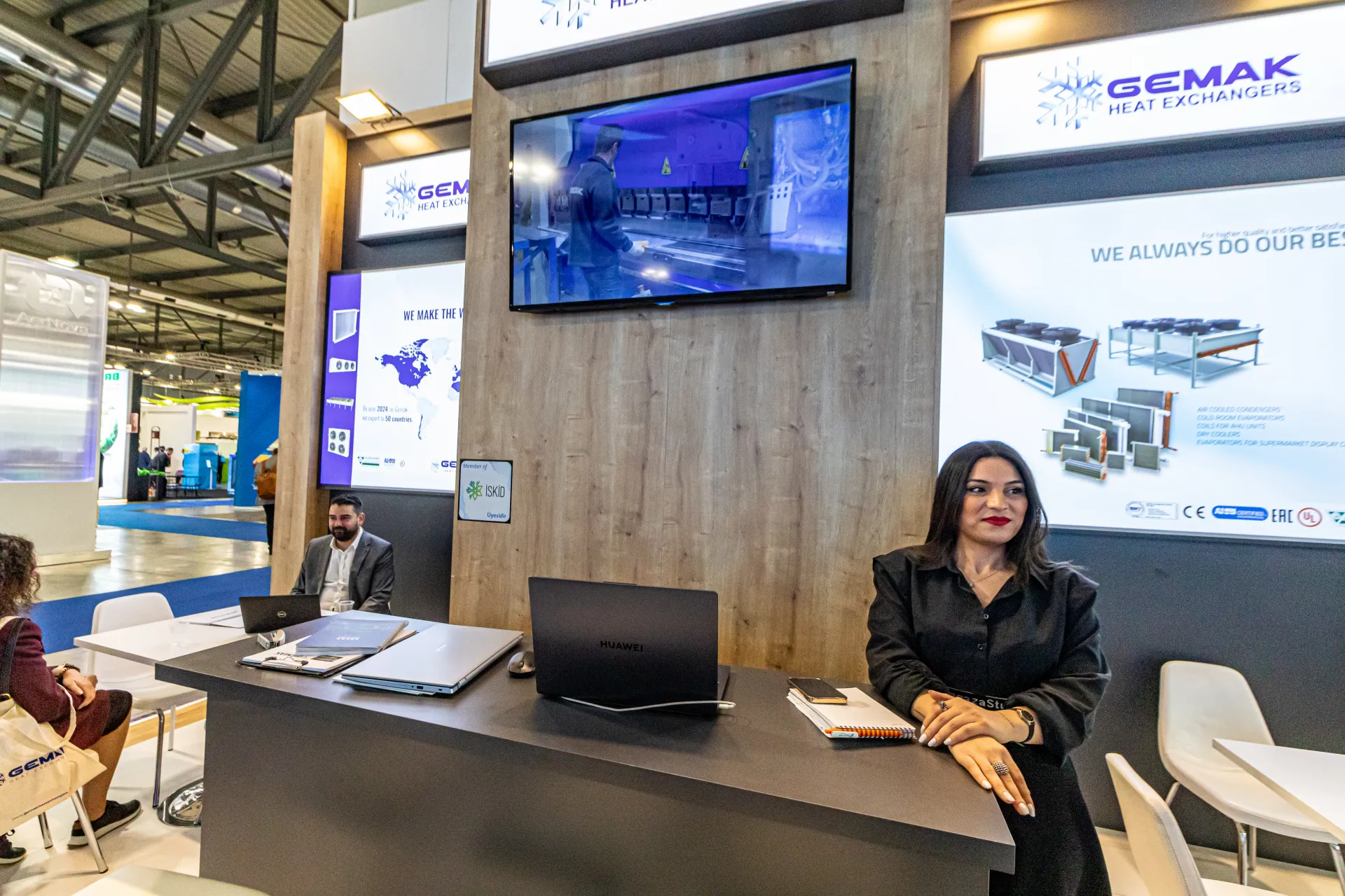 Gemak counter with production video and lit heat exchanger product panel at MCE 2024