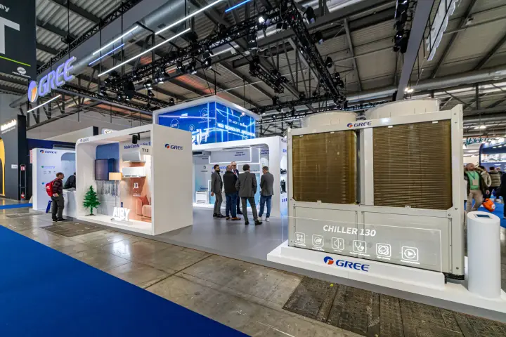 Gree stand T12 with Chiller 130 unit at the aisle corner at MCE 2024