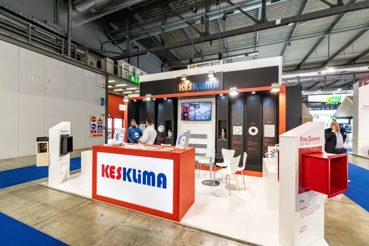 Kesklima stand with fire and smoke dampers and ceiling diffusers