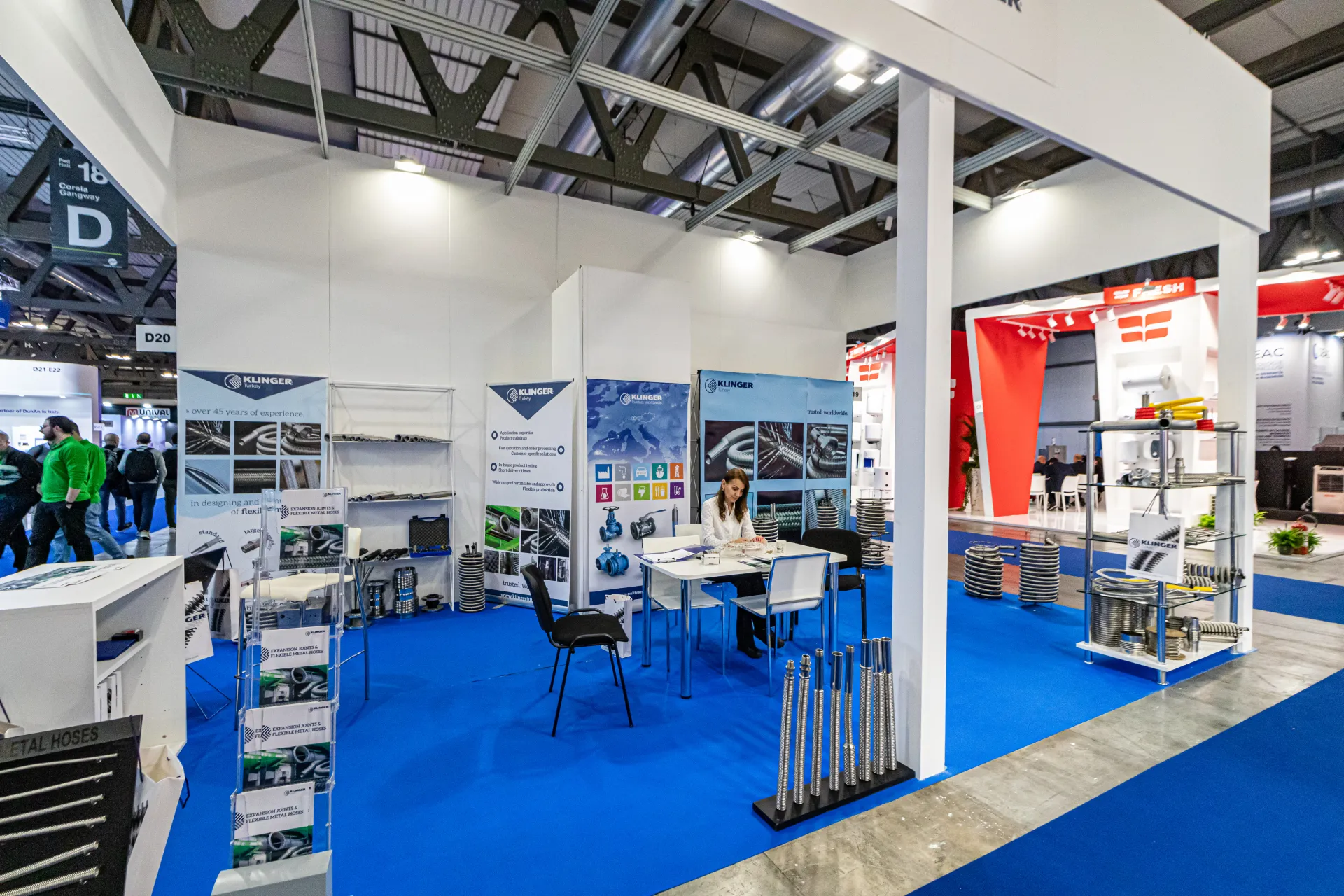 Klinger Turkey stand with flexible metal hoses and expansion joints at MCE 2024
