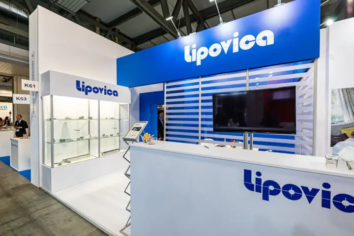 Lipovica reception counter, display cabinet and blue fascia
