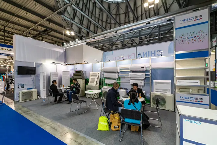 MBO booth in the China Pavilion with split, cassette and floor-standing units