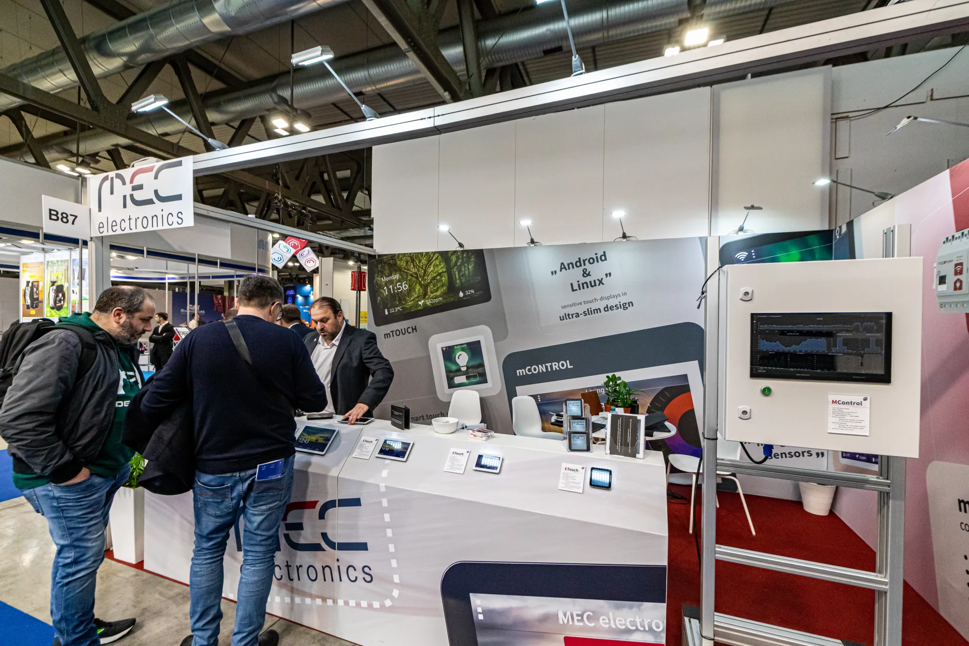 MEC Electronics counter with mTOUCH panels and an MControl cabinet at MCE 2024