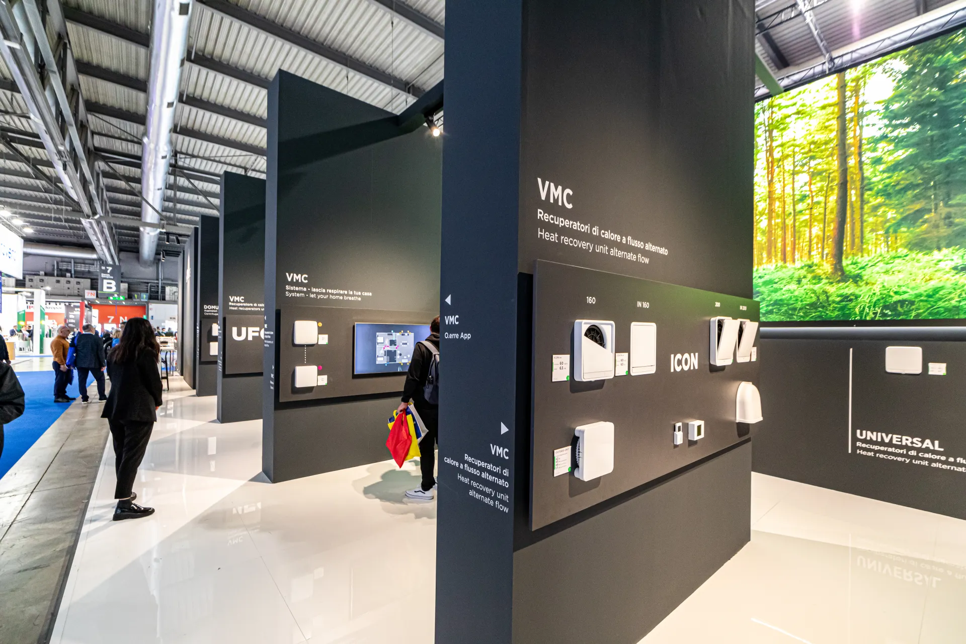 O.Erre ICON and UNIVERSAL heat recovery units on dark display walls at MCE 2024