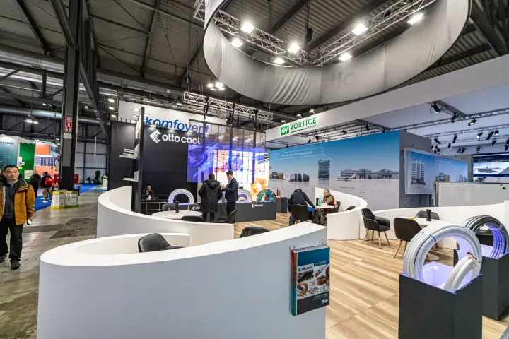 Ottocool lounge with curved white walls and insulated copper pipe coils at MCE 2024