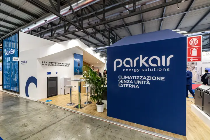 Parkair stand promoting air conditioning without an outdoor unit
