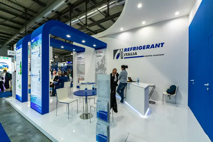 Refrigerant Italia stand with reception counter and F-Gas regulation panel