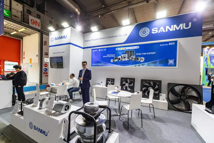 Sanmu stand B03 with plate-mounted axial fans and centrifugal blowers on plinths at MCE 2024