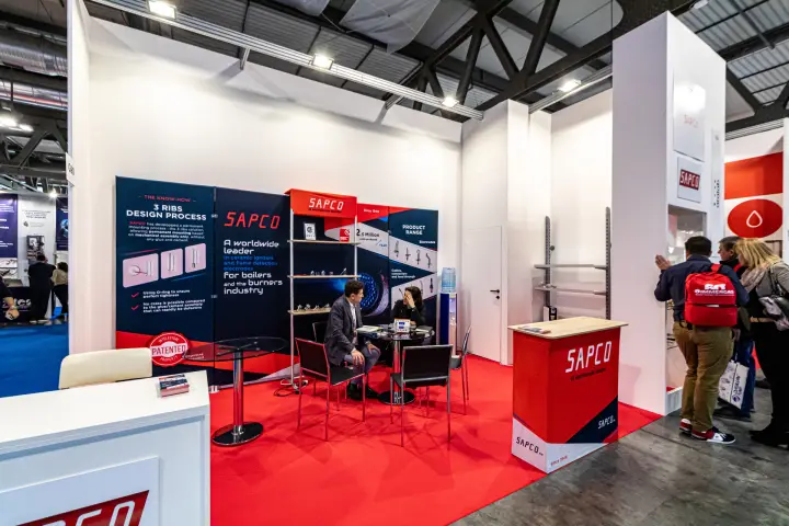 Sapco stand presenting ceramic igniters and flame detection electrodes