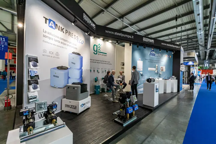 Steelpumps booster pump sets and Tank Press Eco water tanks along the aisle at MCE 2024
