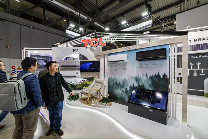 TCL P7 and T-Plus air conditioners under the red TCL logo at MCE 2024