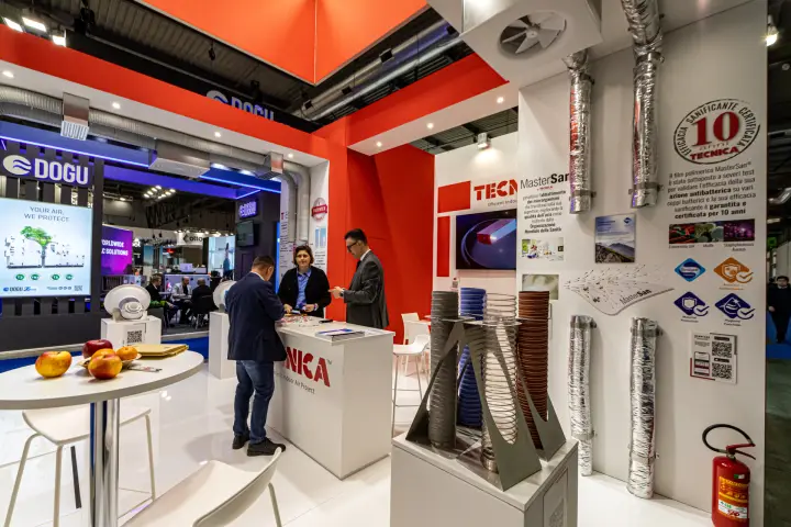 Tecnica MasterSan wall with 10-year sanitising claim and sculptural duct display at MCE 2024
