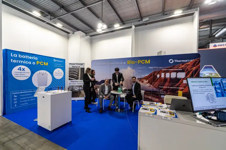 Thermalink stand presenting Bio-PCM thermal batteries and ThermaCube at MCE 2024
