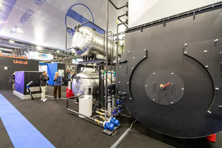 Unical boiler plant with insulated vessels and feed pumps