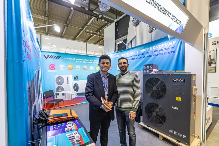 VKIN booth with a twin-fan DC inverter heat pump on a pallet at MCE 2024