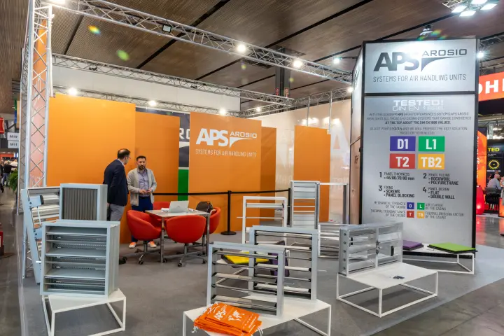 APS Arosio stand with louvre dampers and AHU casing test results at MCE 2026