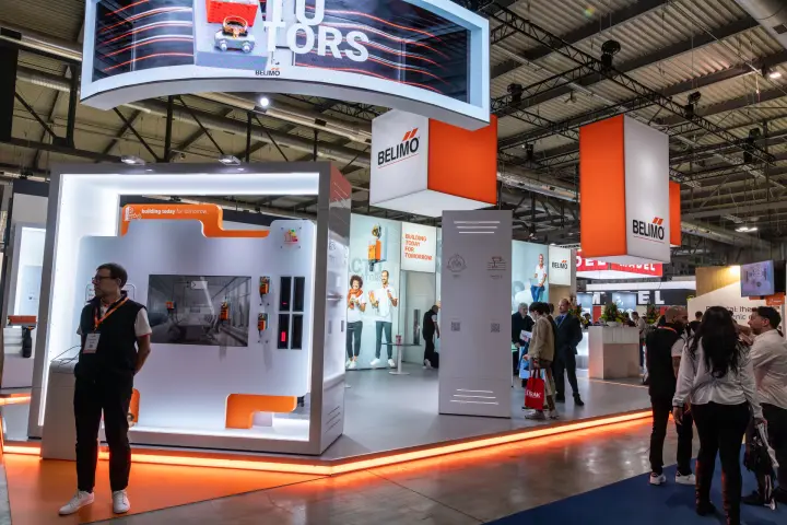 Belimo stand with curved LED screen and actuator demonstration wall at MCE 2026