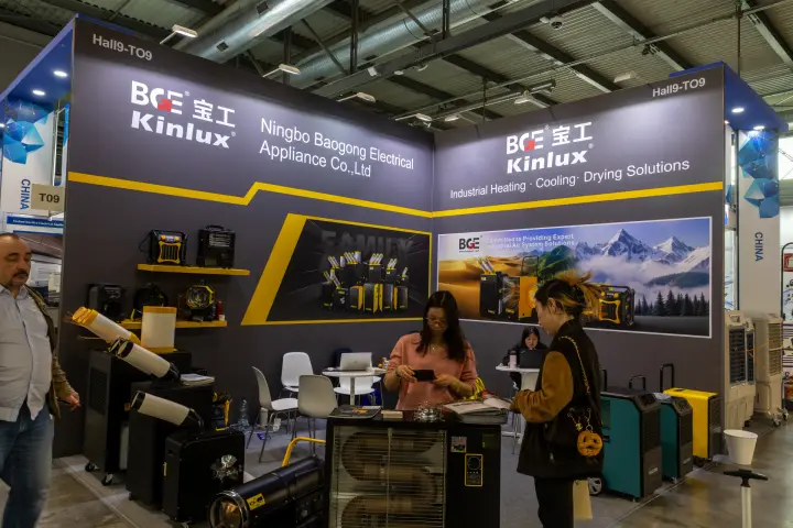 BGE Kinlux stand with portable heaters and spot coolers