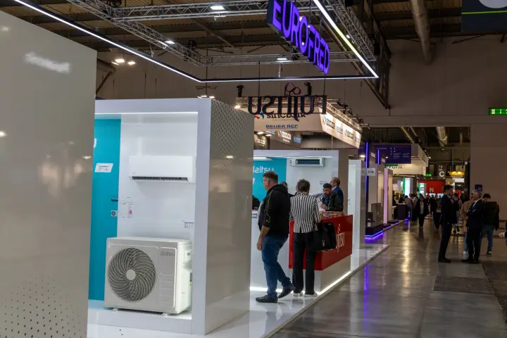 Daitsu split air conditioner display and red Fujitsu counter under the Eurofred sign at MCE 2026