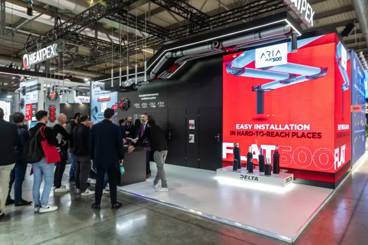 Heatpex red LED wall promoting ARIA FLAT500 for hard-to-reach places