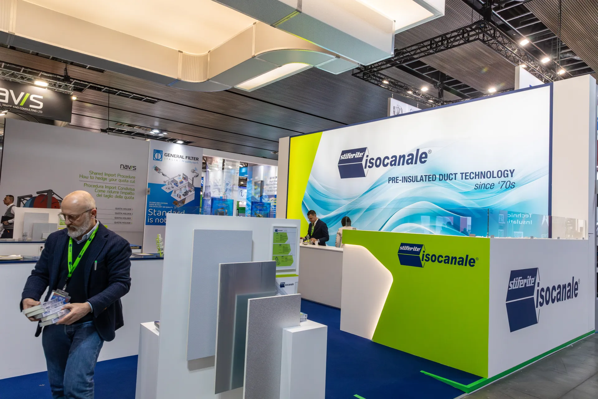 Isocanale reception counter and pre-insulated panel samples at MCE 2026