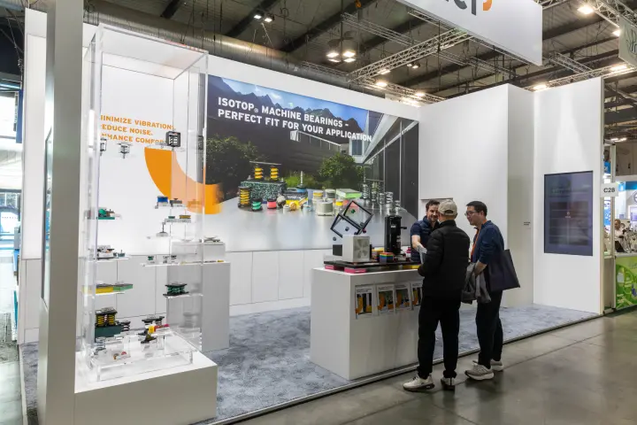 Isotop machine bearings stand with acrylic display tower