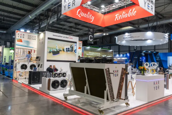 Karyer stand with V-shaped coil unit and commercial refrigeration units