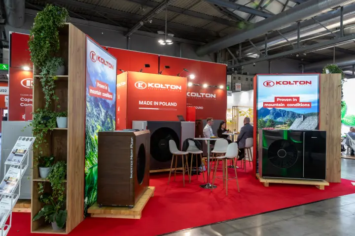 Kołton wood-clad inverter heat pump and Made in Poland wall