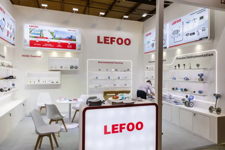 Lefoo stand with sensors, transmitters and process instruments on lit shelves at MCE 2026