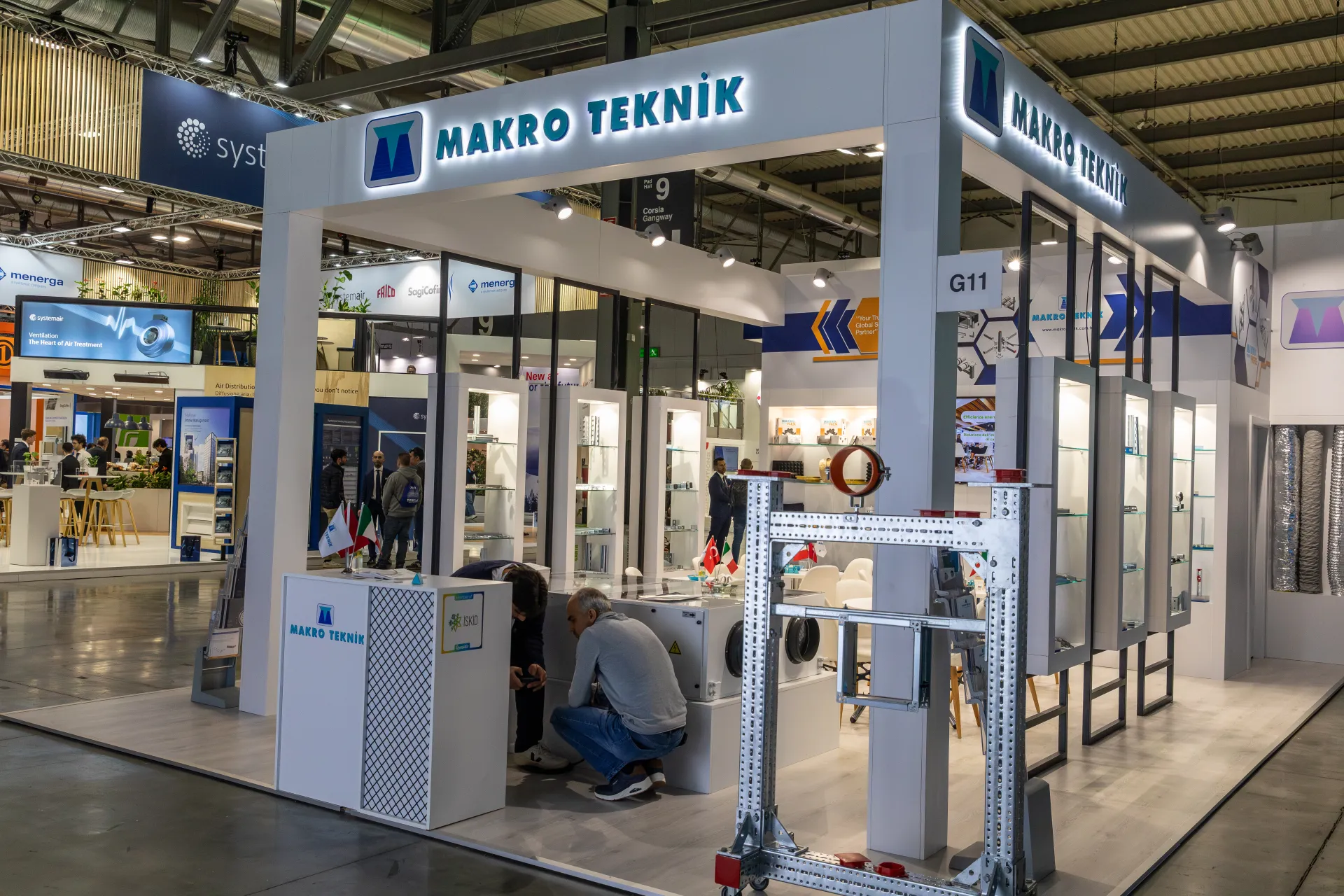 Makro Teknik stand with duct supports and fittings in Hall 9 at MCE 2026