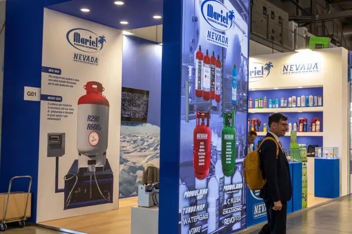 Mariel stand with Nevada refrigerant cylinders and new R290/R600a skid at MCE 2026