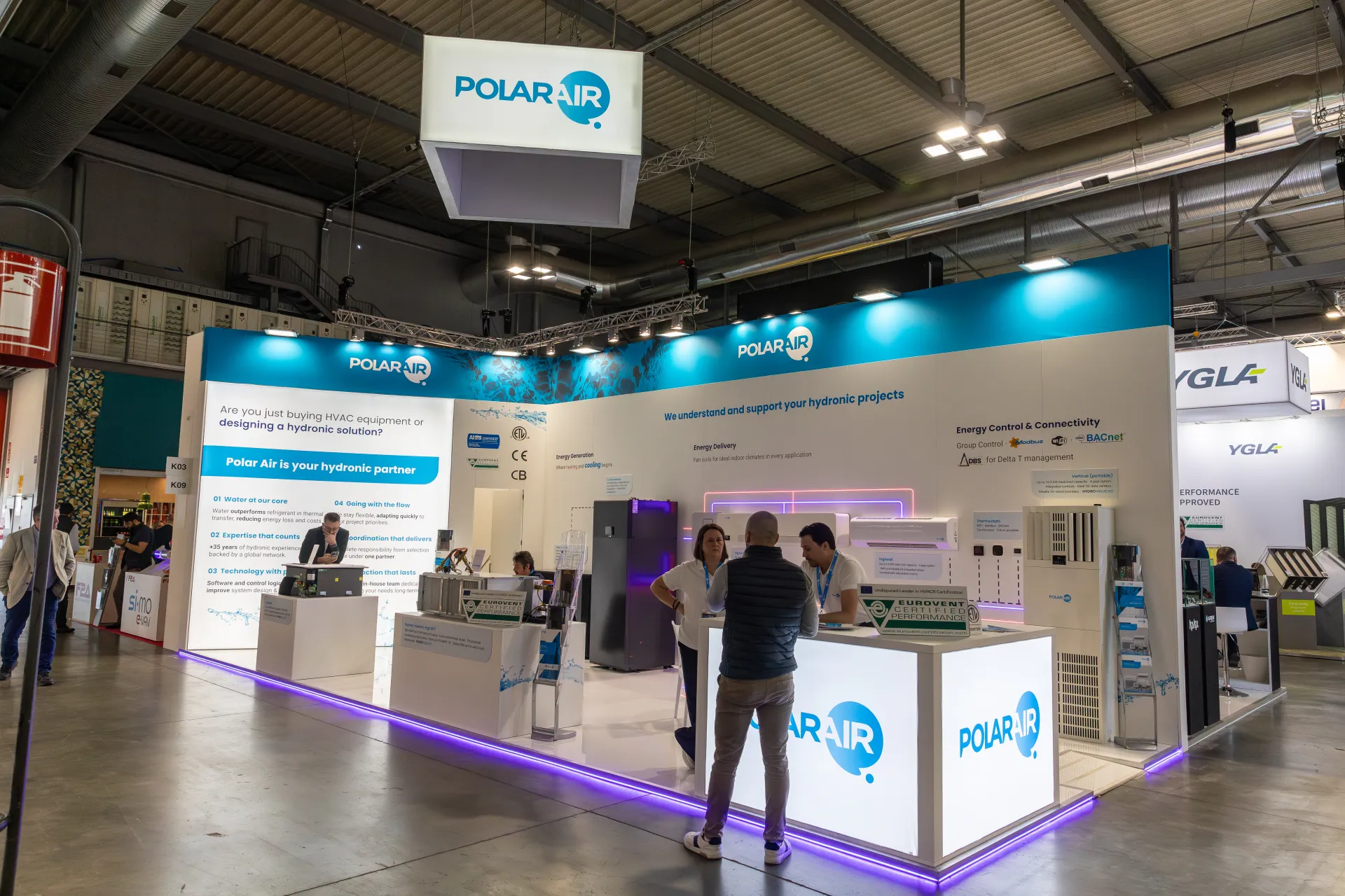 Polar Air stand presenting hydronic solutions, fan coils and heat pumps at MCE 2026