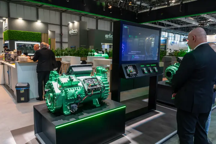 Reciprocating compressor and screen with compressor control modules
