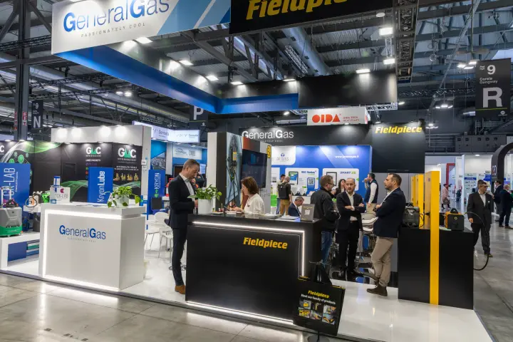 Shared General Gas and Fieldpiece stand with GMC, KryonLube and GK-LAB displays at MCE 2026