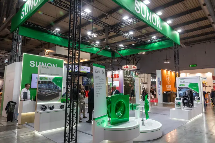 Sunon open stand with green truss fascia and EC 630 centrifugal fan at MCE 2026