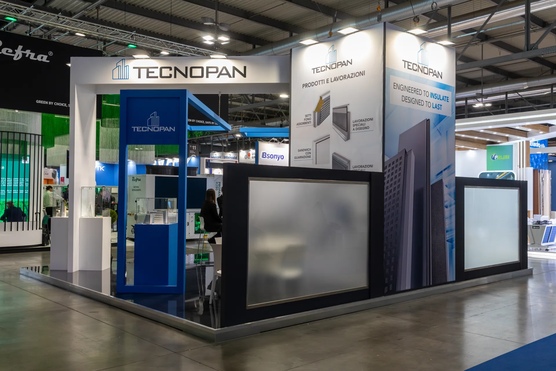 Tecnopan stand presenting insulated panels and sound-absorbing baffles at MCE 2026